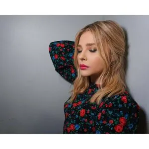 Chloe Grace Moretz / chloegmoretz фото голая #0055