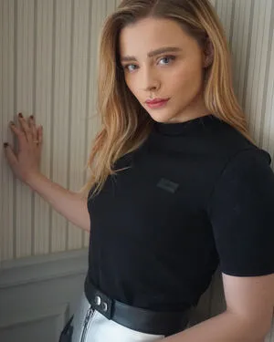 Chloe Grace Moretz / chloegmoretz фото голая #0333