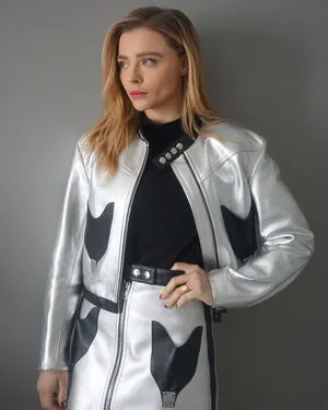 Chloe Grace Moretz / chloegmoretz фото голая #0336