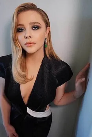 Chloe Grace Moretz / chloegmoretz фото голая #0342