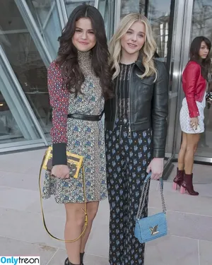 Chloe Grace Moretz / ChloeGMoretz nude photo #0851