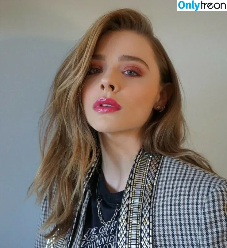 Chloe Grace Moretz голая photo #0075 (chloegmoretz)