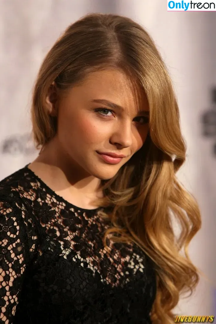 Chloe Grace Moretz голая photo #0107 (chloegmoretz)