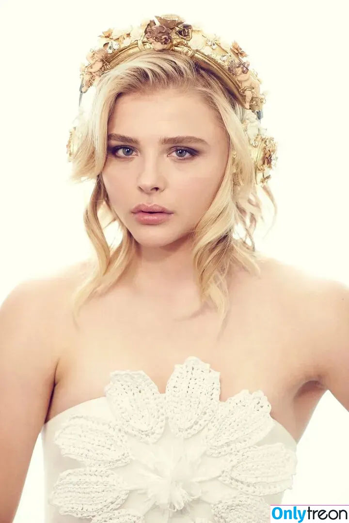 Chloe Grace Moretz голая photo #0206 (chloegmoretz)