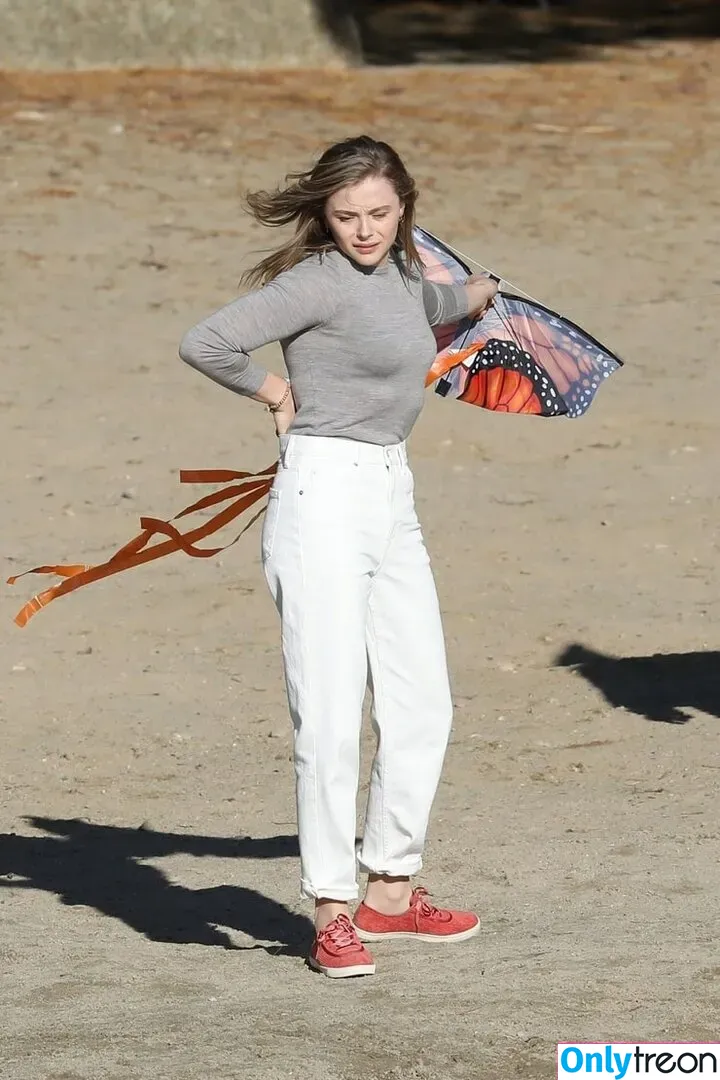 Chloe Grace Moretz голая photo #0254 (chloegmoretz)