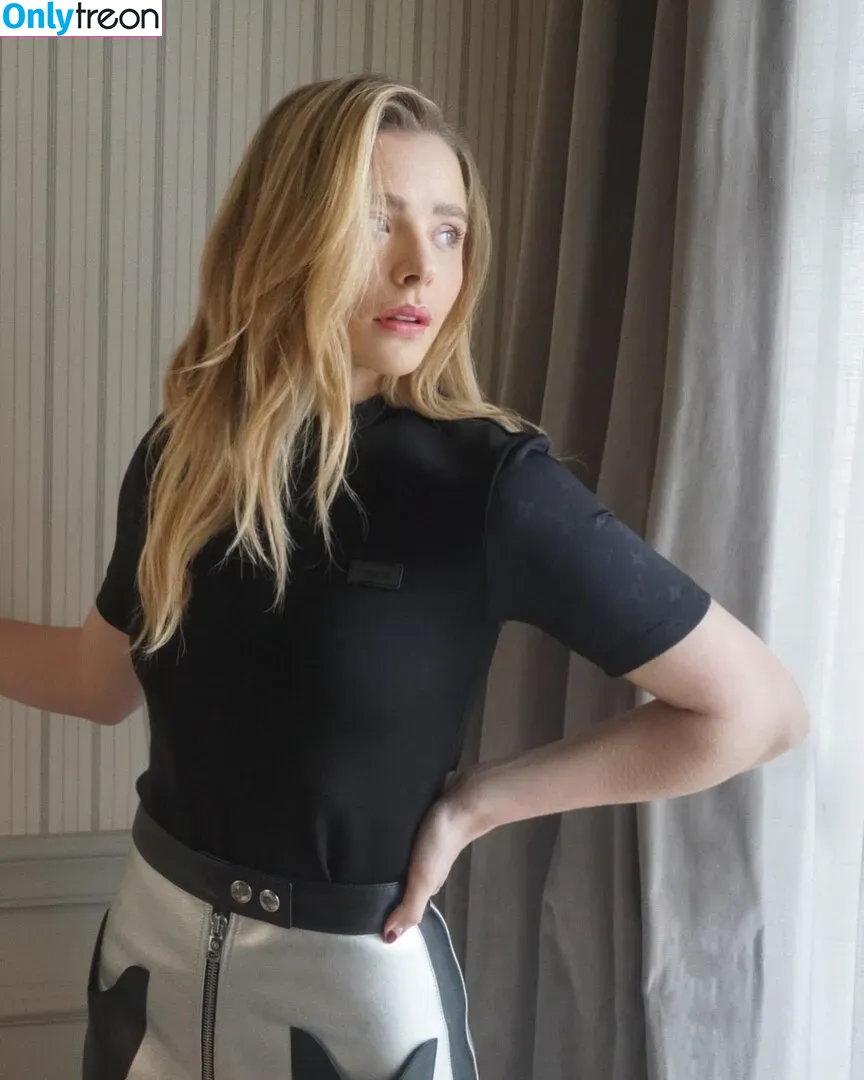 Chloe Grace Moretz голая photo #0334 (chloegmoretz)