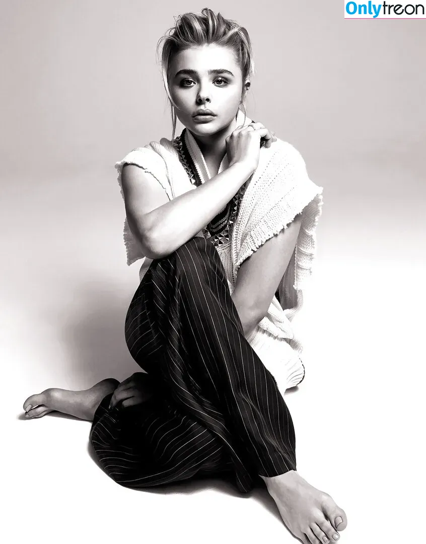 Chloe Grace Moretz голая photo #0357 (chloegmoretz)