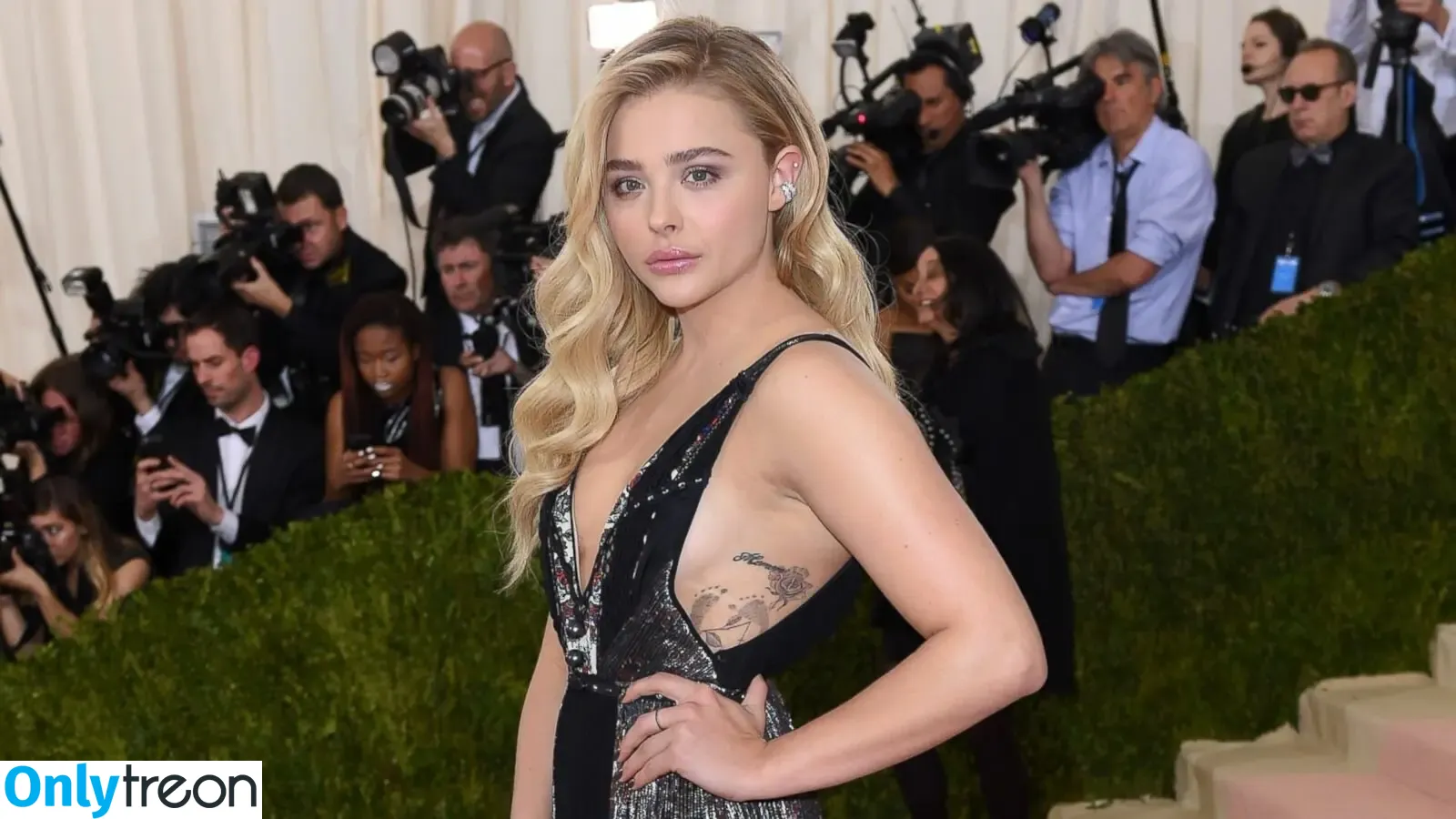 Chloe Grace Moretz nude photo #0917 (ChloeGMoretz)