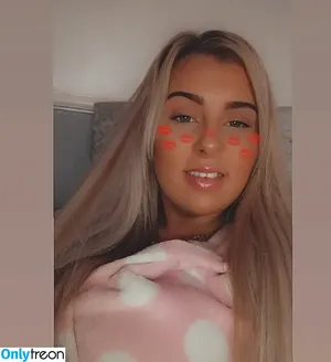 Chloe Joanne Carter / chloecarterxoxo / chloejoannecarter22x nude photo #0028
