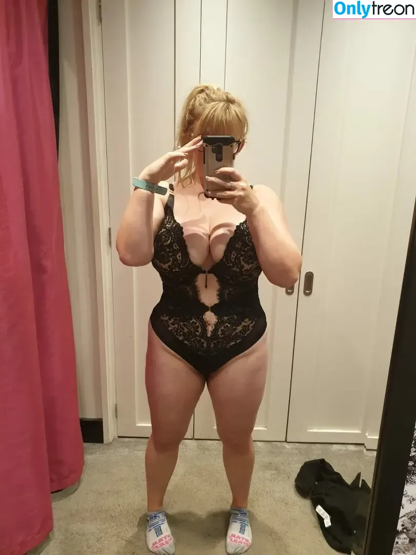 Chloe-louisex nude photo #0005 (BBWChloeX / Thepharaohs / chloelouisev2)