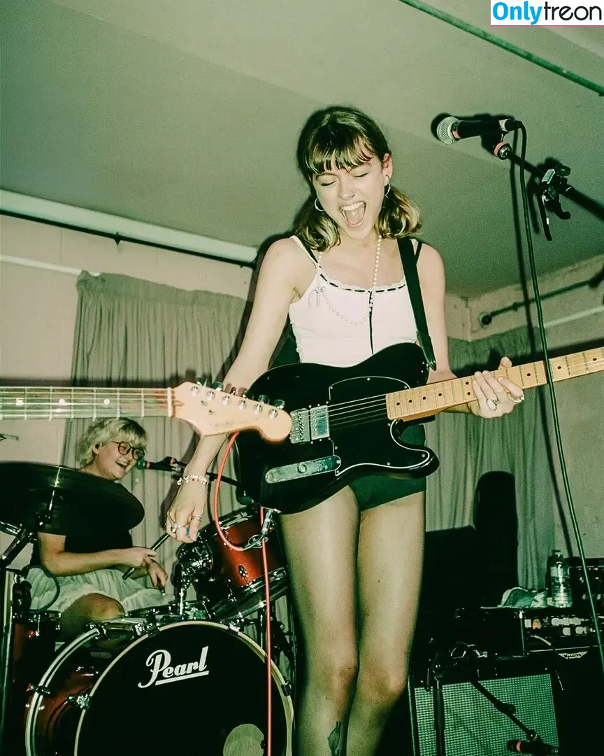 Chloe Slater nude photo #0013 (Indie Musician / chloeslater333)