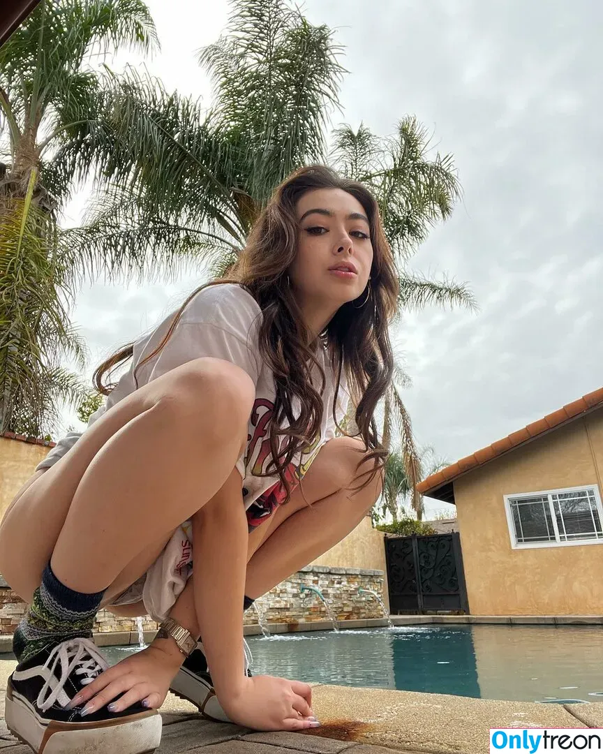 Chloe Surreal голая photo #0192 (chloesurreal / iamchloesurreal)