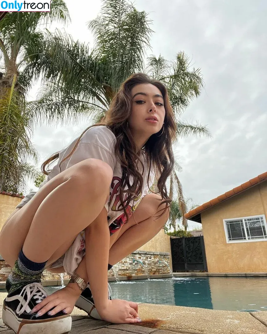 Chloe Surreal голая photo #0299 (chloesurreal / iamchloesurreal)