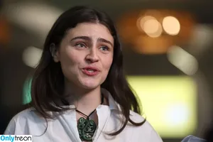 Chloe Swarbrick / NZ Politician / chloe.swarbrick nude photo #0005