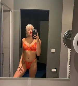 Chloe Verhagen / Blondyqueen69 / blondyqueen / verhagen nude photo #0008