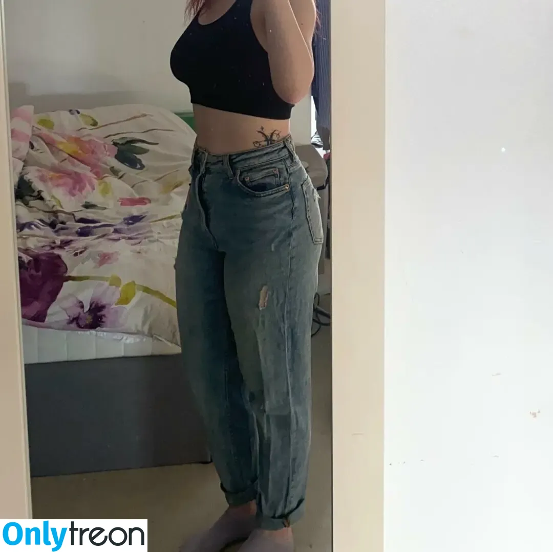 Chloe nude photo #0336 (ch111oe / chloe_b_chloe / chloe_temple / chloinii)
