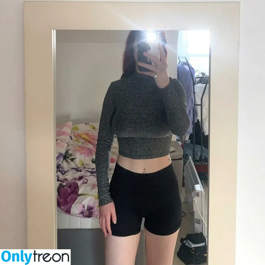 Chloe nude photo #0339 (ch111oe / chloe_b_chloe / chloe_temple / chloinii)