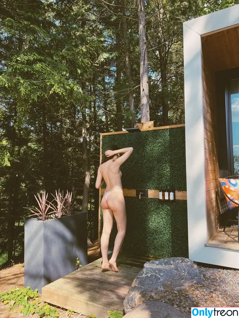Chloeeeeecreamy nude photo #0003 (Chloeeeeecreamy)
