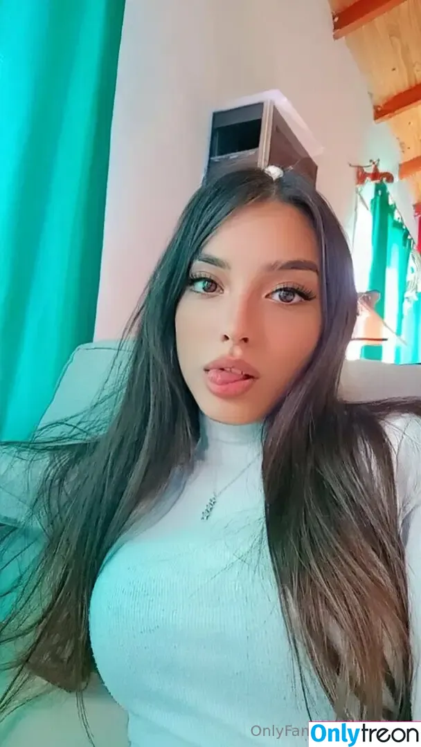 chloefa nude photo #0011 (Aromatic-Media7900 / wiz.chloefa)