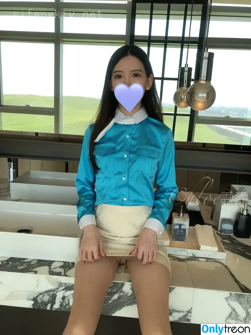 chloeffffff nude photo #0051 (chloefchloeff)