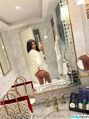 chloekhan / chloe.khan nude photo #0058