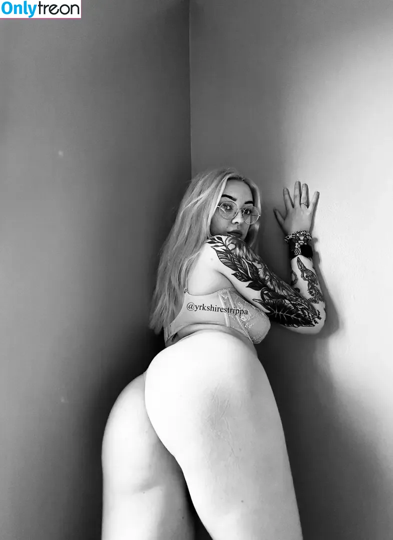 Chloes_peach nude photo #0014 (Chloes_peach)