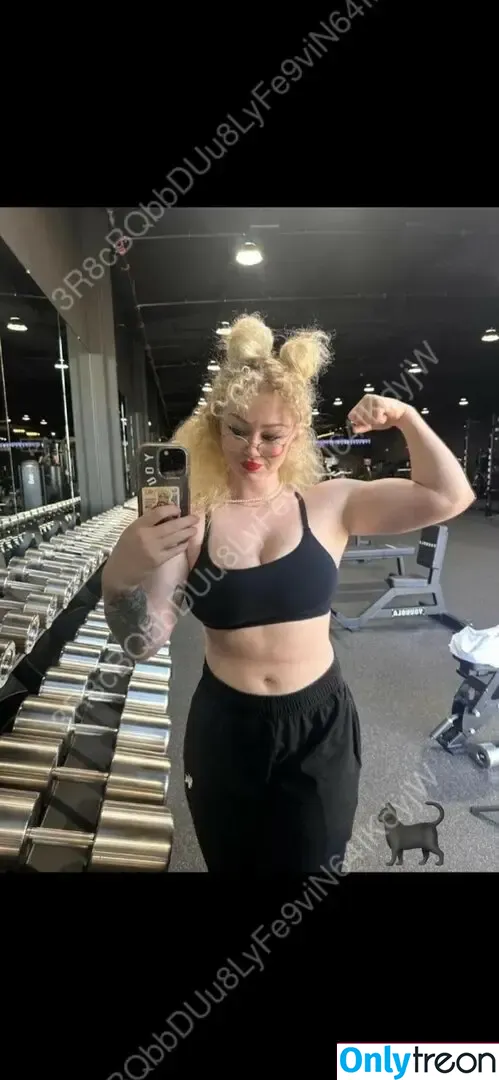 Chloethehokage nude photo #0032 (chloegrahamx / chloemirisch)