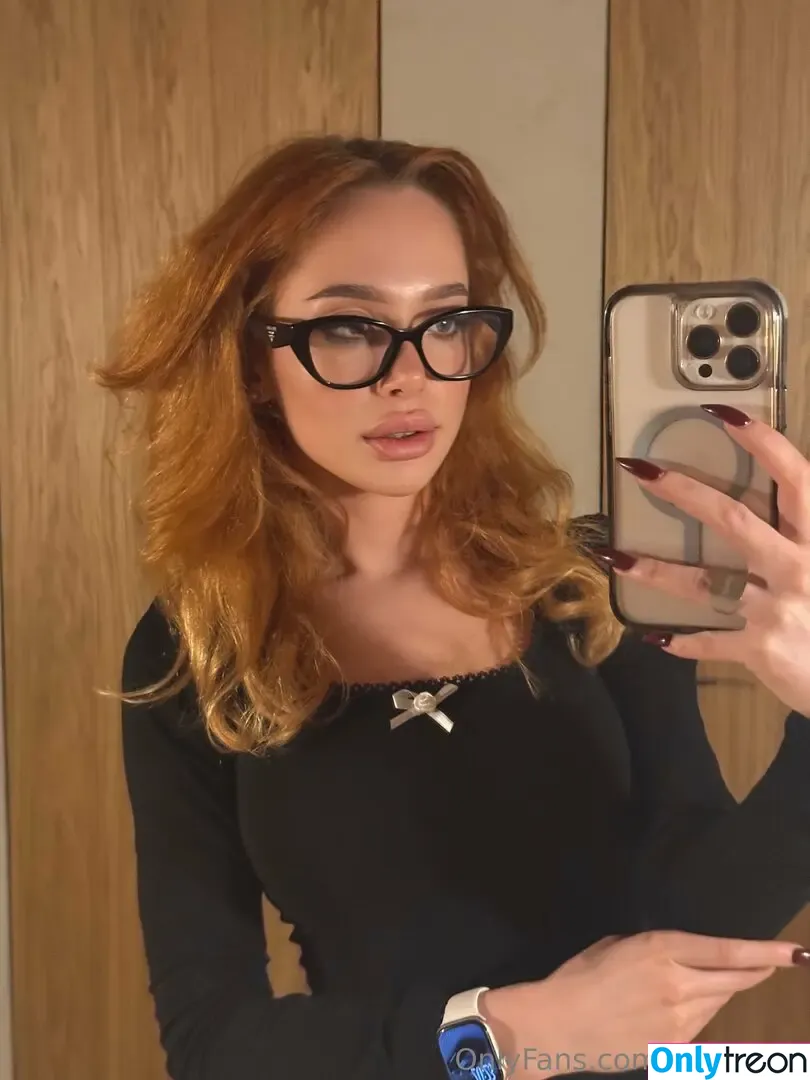 Chloeziva голая photo #0094 (chloexziva)