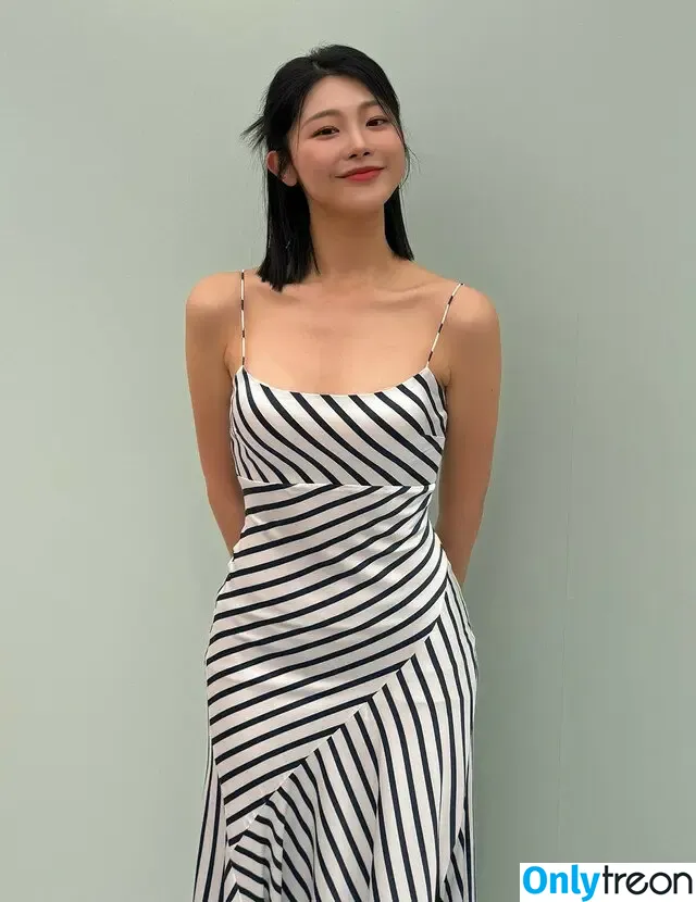 Choi Hye-seon nude photo #0001 (hazelchoiii / 최혜선 Hyeseon)