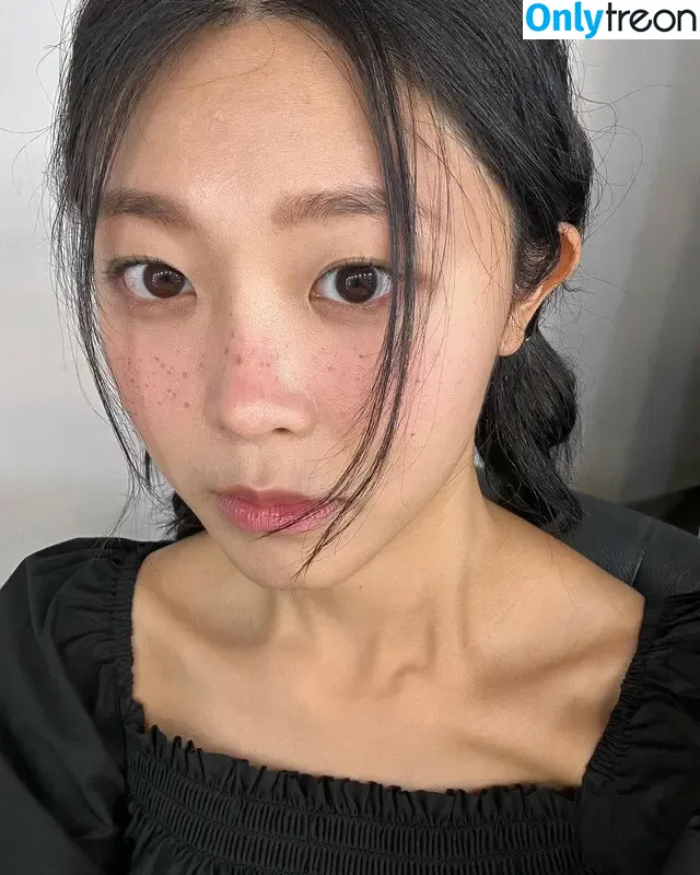 Choi Hye-seon nude photo #0007 (hazelchoiii / 최혜선 Hyeseon)