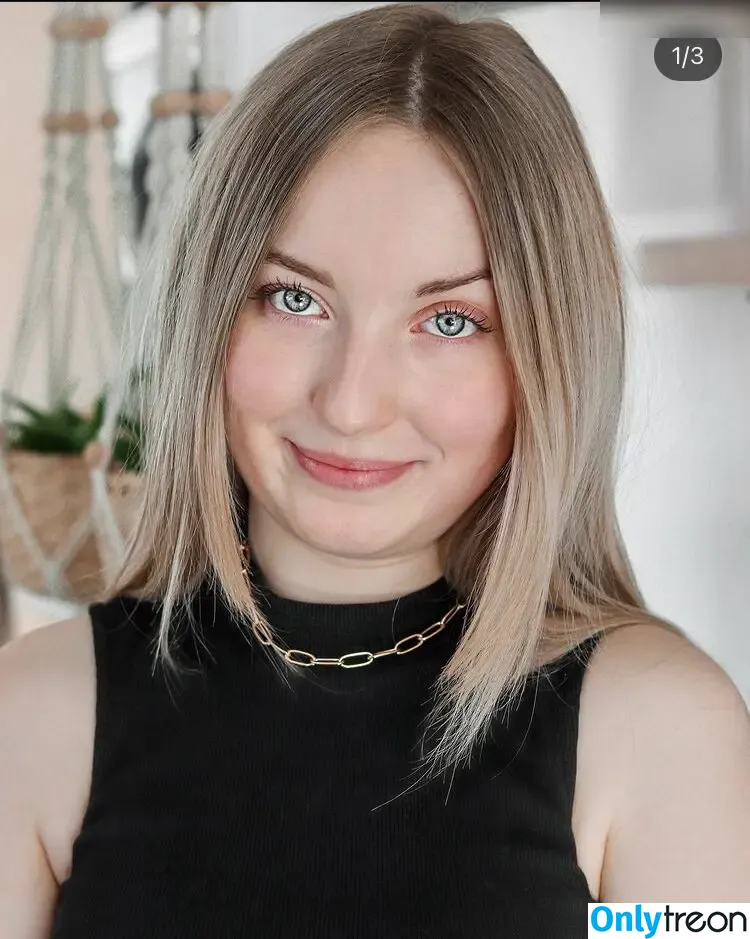 chrissixxe голая photo #0041 (christinexxe)