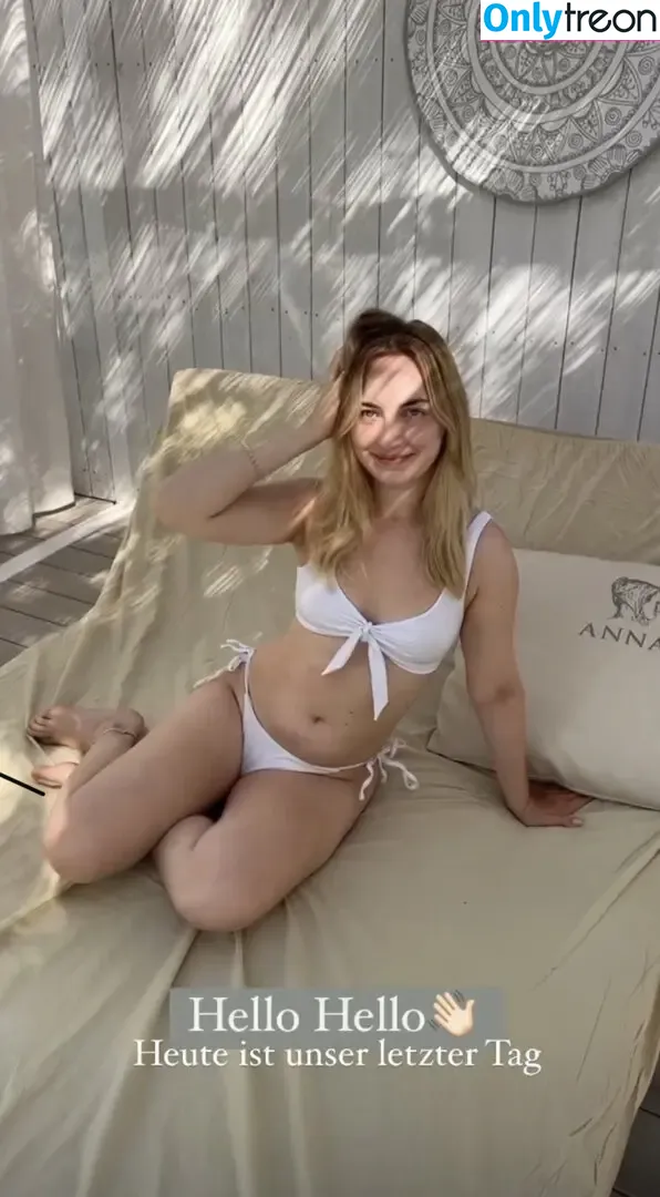 chrissixxe голая photo #0095 (christinexxe)