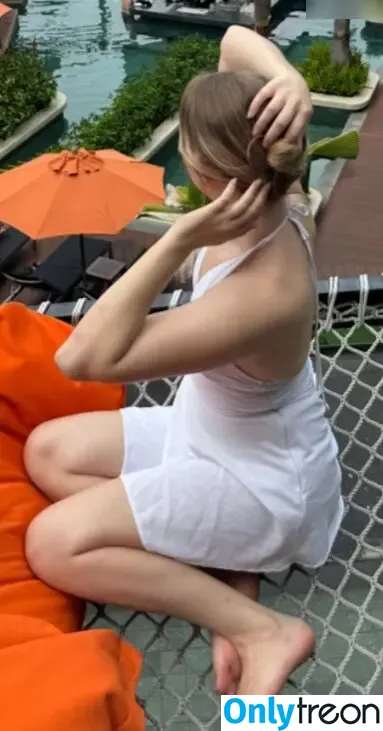 chrissixxe nude photo #0195 (christinexxe)
