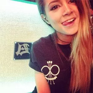 Chrissy Costanza / chrissycostanza nude photo #0236