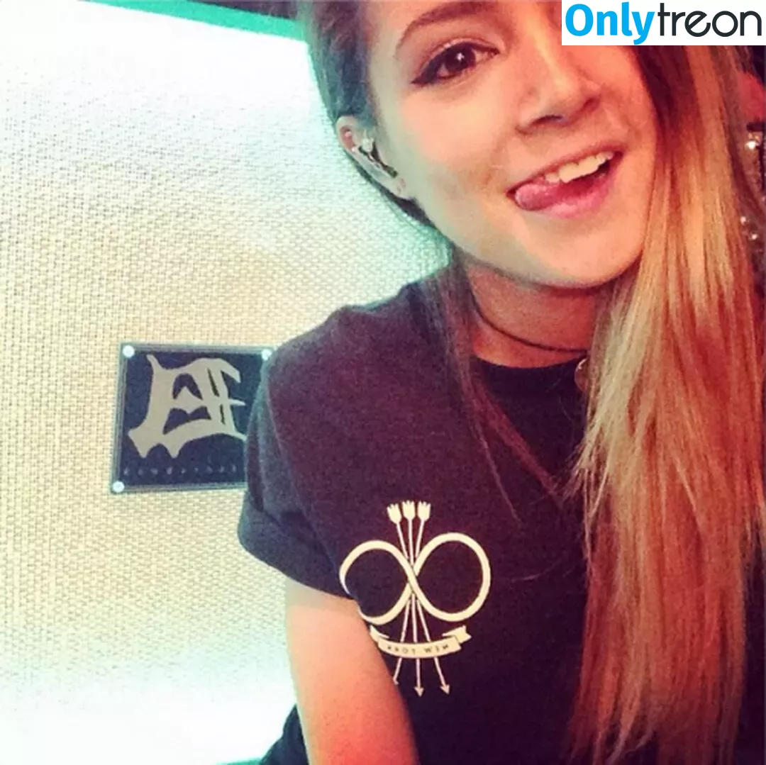 Chrissy Costanza голая photo #0236 (chrissycostanza)