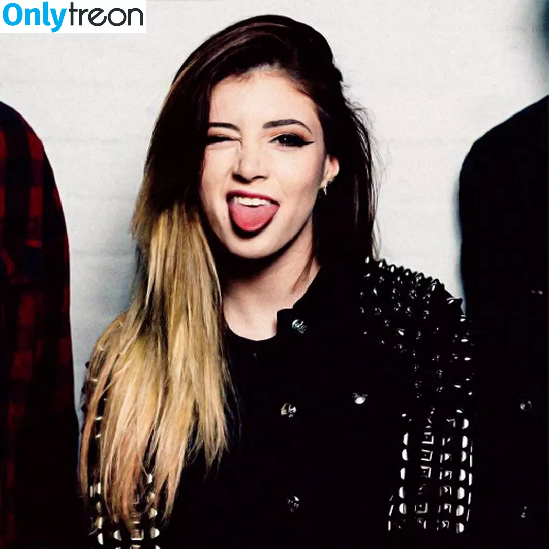 Chrissy Costanza голая photo #0245 (chrissycostanza)