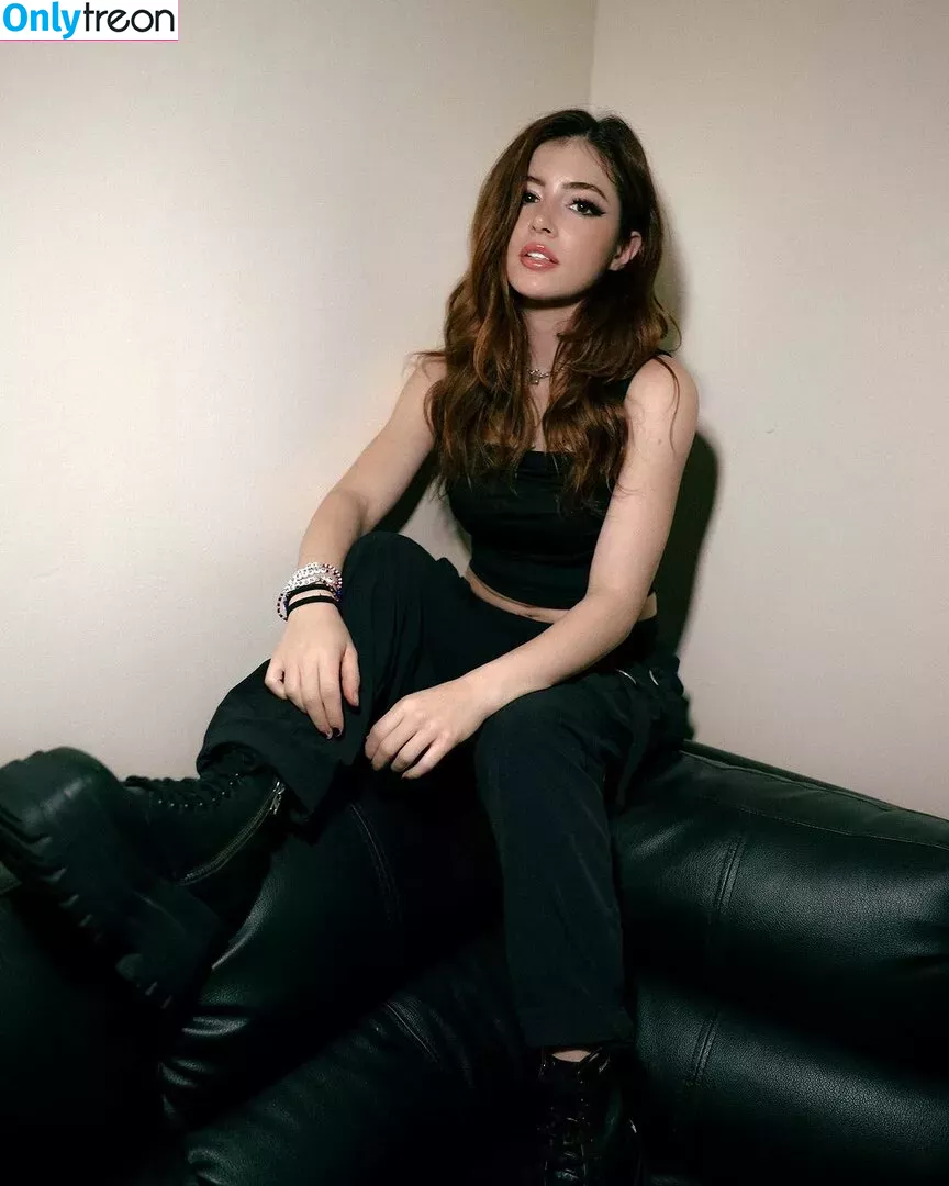 Chrissy Costanza nude photo #0437 (chrissycostanza)