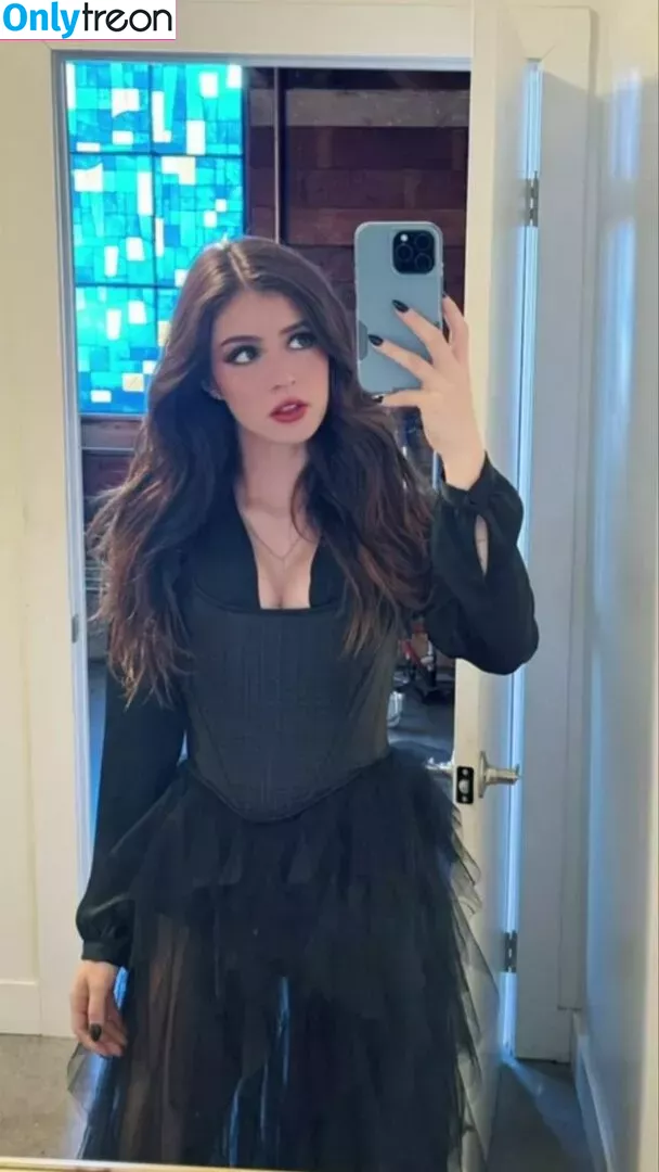 Chrissy Costanza голая photo #0502 (chrissycostanza)