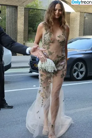 Chrissy Teigen / ChrissyTeigen фото голая #0502