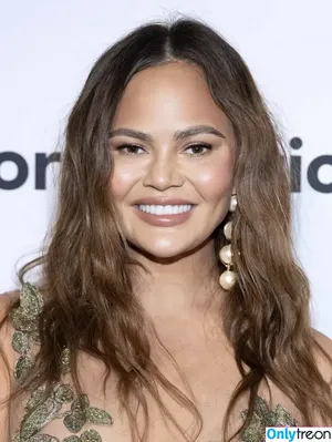 Chrissy Teigen / ChrissyTeigen фото голая #0506