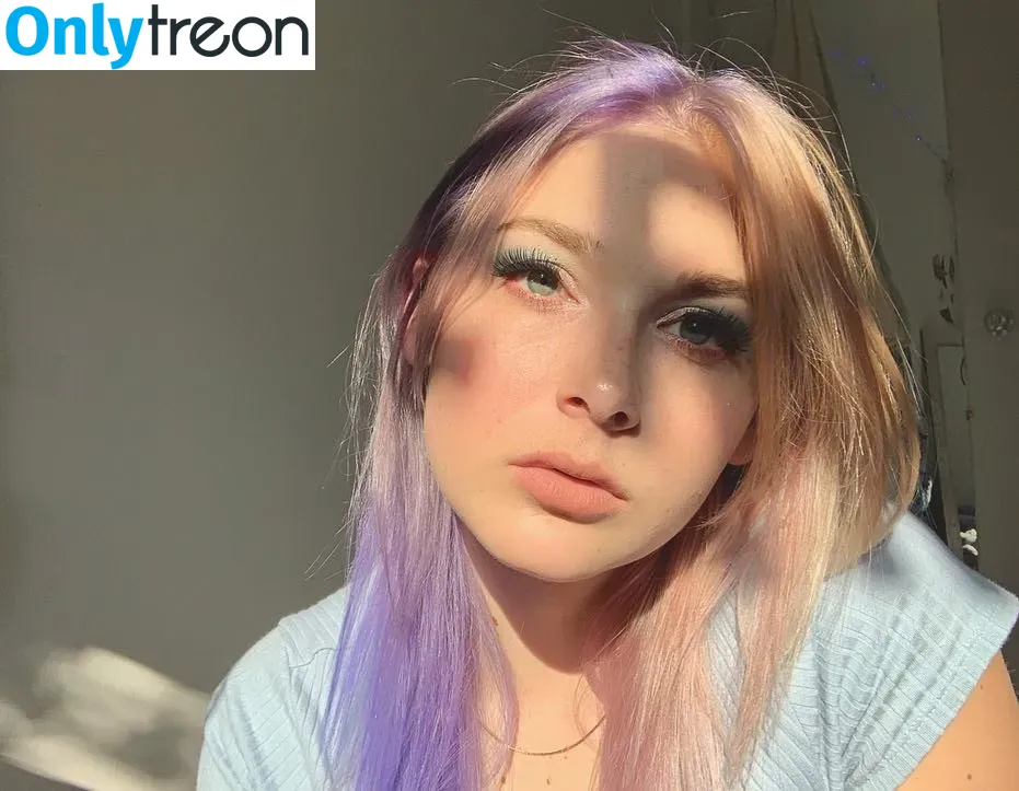 chrissycanthearyou nude photo #0013 (chrissycanthearyou)
