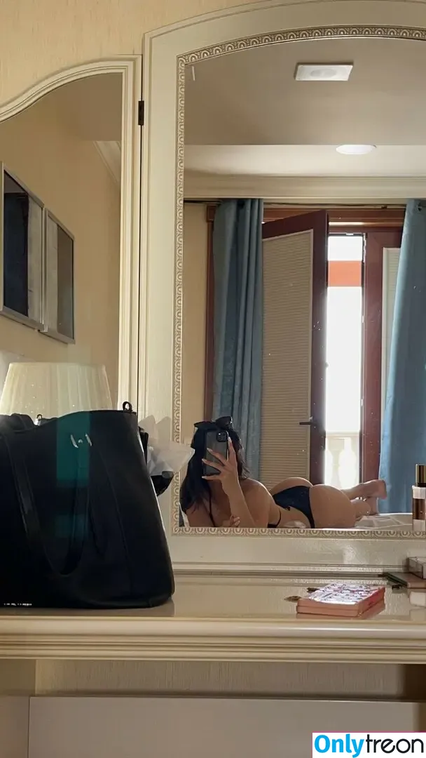 Christabellaeee nude photo #0007 (itsjadeeeee)