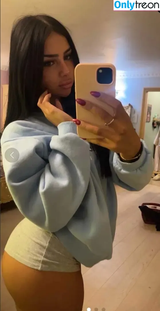 Christabellaeee nude photo #0023 (itsjadeeeee)