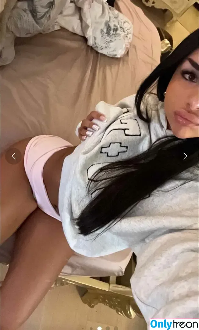 Christabellaeee nude photo #0025 (itsjadeeeee)