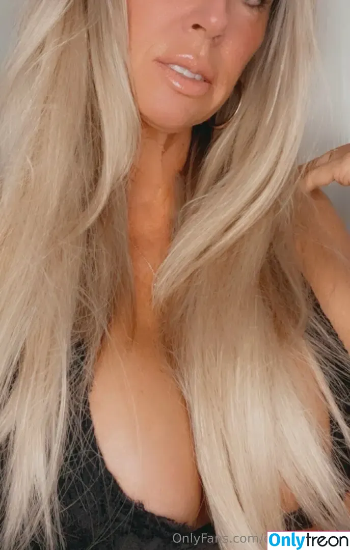 christie_kane голая photo #0002 (christie_kane)