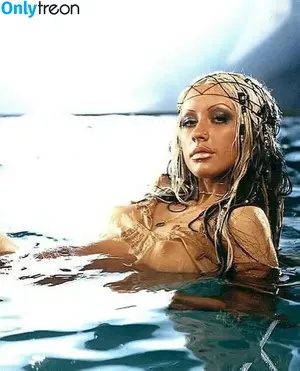 Christina Aguilera / XTINA nude photo #2722