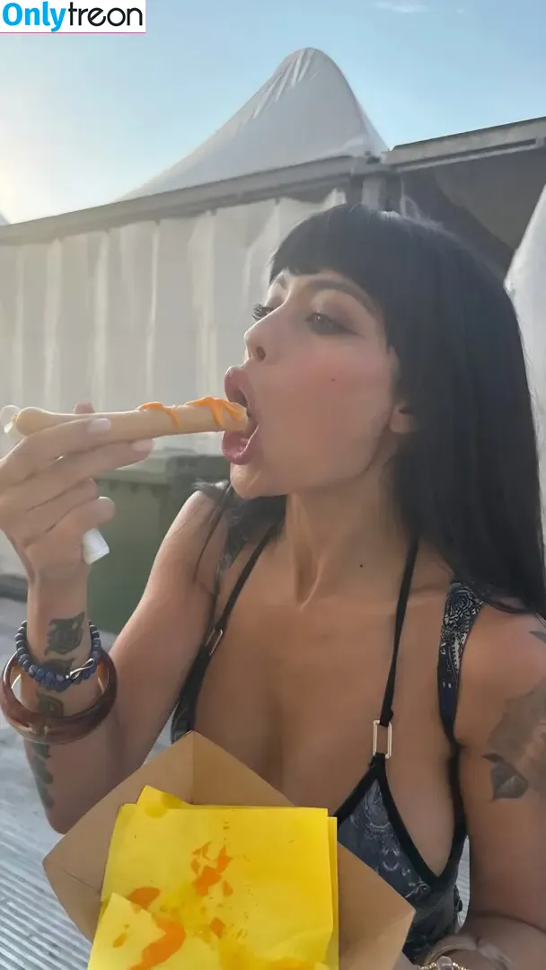 Christina Bertevello nude photo #0496 (christina.bertevello / christinabertevello)