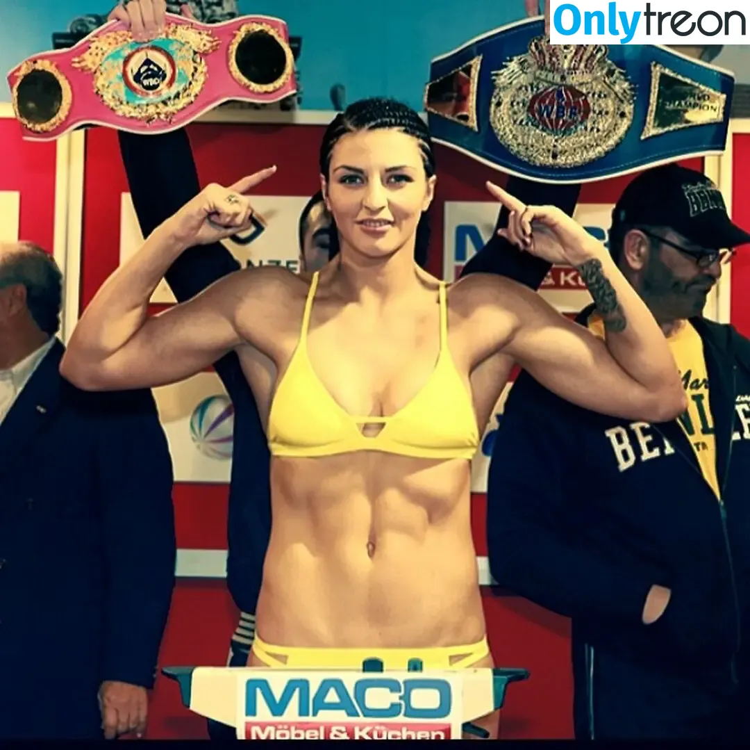 Christina Hammer nude photo #0040 (German Boxer / ladyhammer_official)