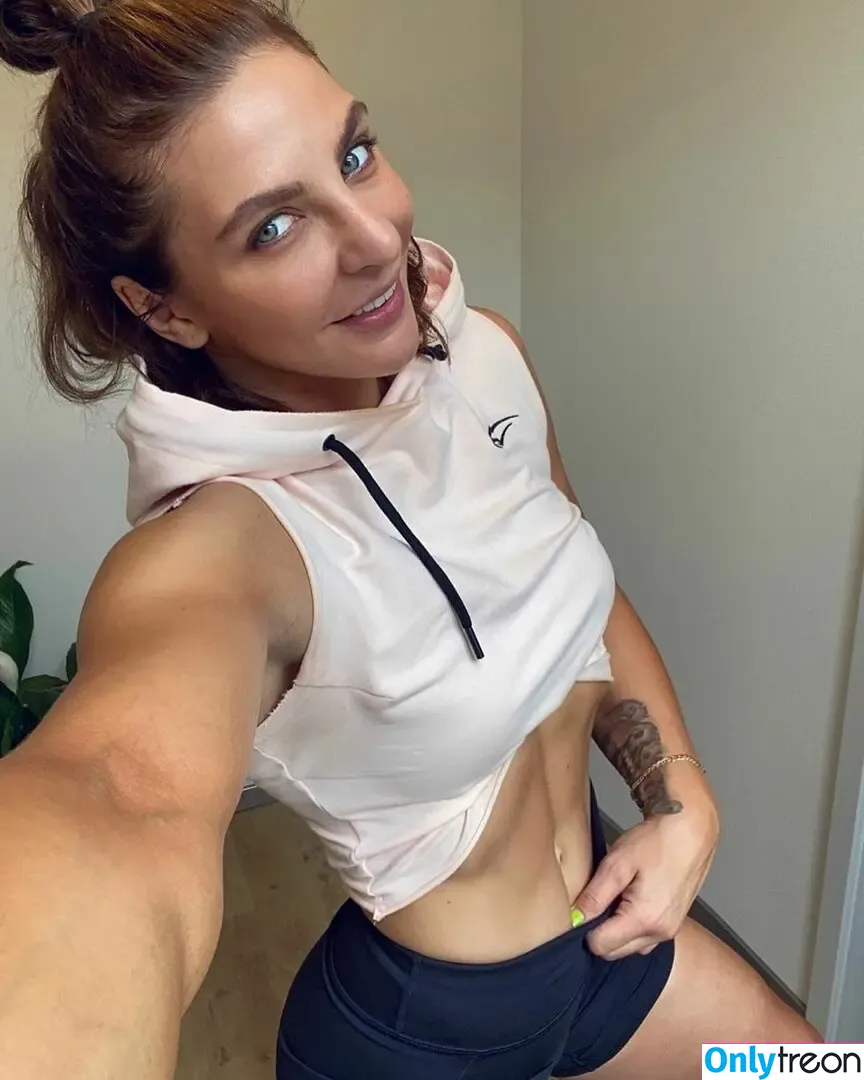 Christina Hammer nude photo #0135 (German Boxer / ladyhammer_official)