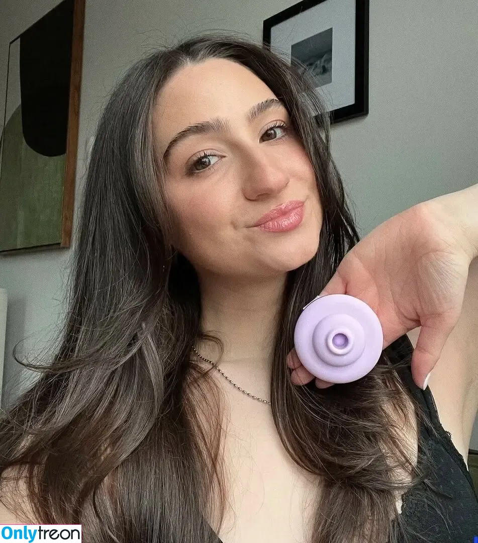 Christina Harris голая photo #0040 (beautychickee)